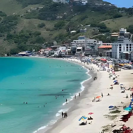 Todo reformado pertinho da praia-2